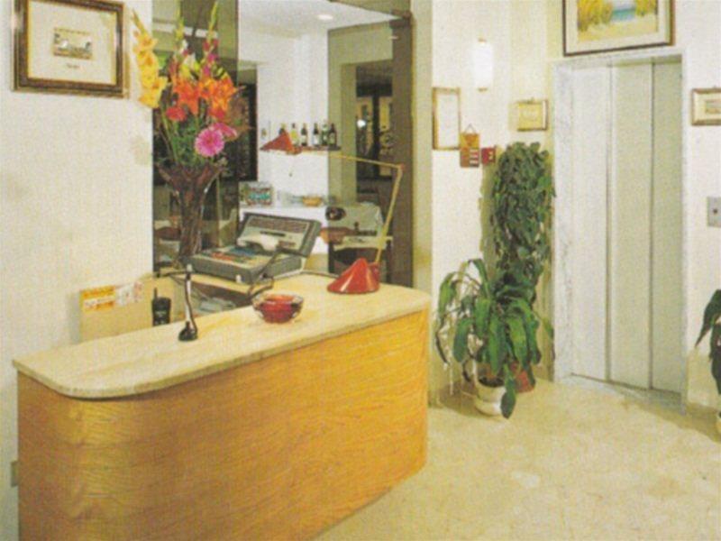Hotel Abay 里米尼 外观 照片